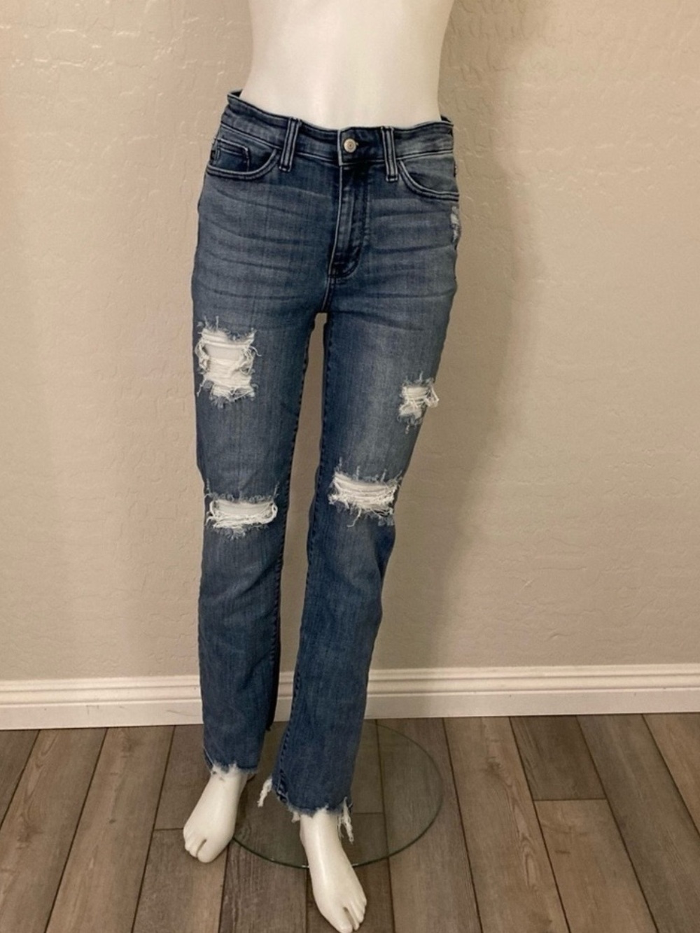 Judy Blue O'Hara Distressed Straight Leg Jeans 7/28